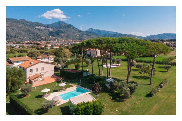 casa indipendente in affitto a Pietrasanta in zona Marina di Pietrasanta