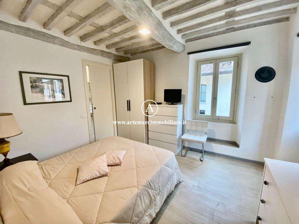 negozio in affitto a Pietrasanta