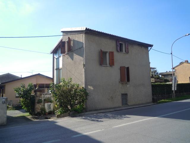 negozio in affitto a Pietrasanta
