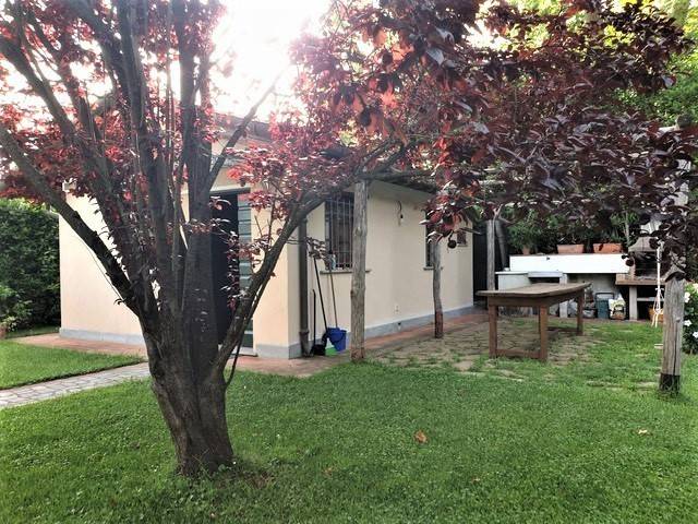 appartamento in affitto a Pietrasanta in zona Marina di Pietrasanta