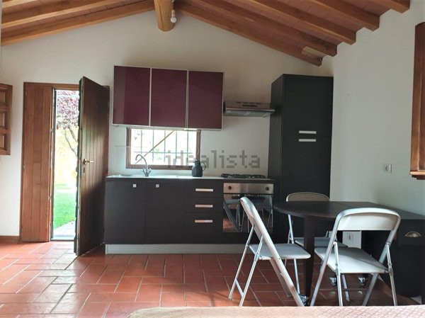 appartamento in affitto a Pietrasanta in zona Tonfano