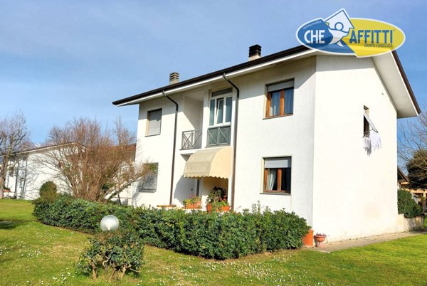 casa indipendente in affitto a Pietrasanta in zona Marina di Pietrasanta