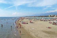 negozio in affitto a Pietrasanta in zona Marina di Pietrasanta