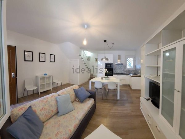 casa indipendente in affitto a Pietrasanta in zona Fiumetto