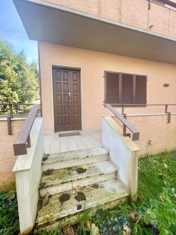 casa indipendente in affitto a Pietrasanta in zona Marina di Pietrasanta