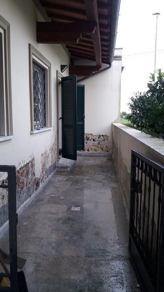 casa indipendente in affitto a Pietrasanta in zona Osterietta