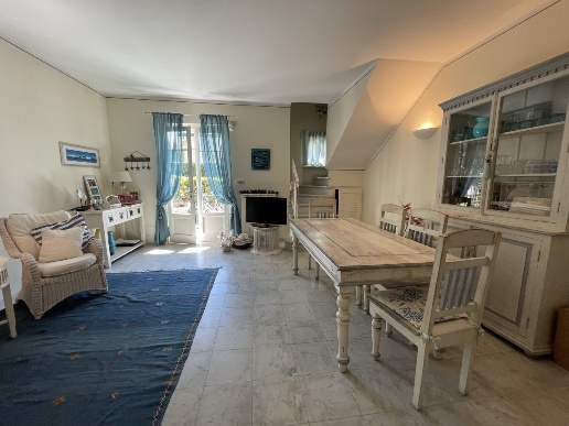 casa indipendente in affitto a Pietrasanta in zona Vignone