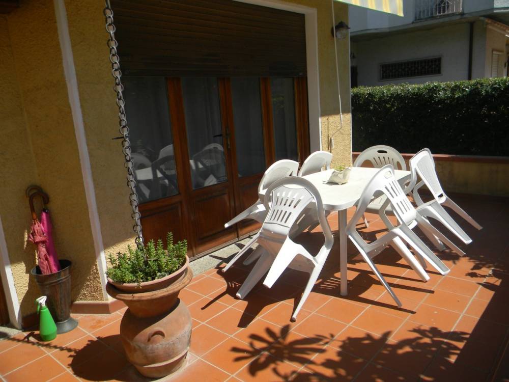 casa indipendente in affitto a Pietrasanta in zona Vignone