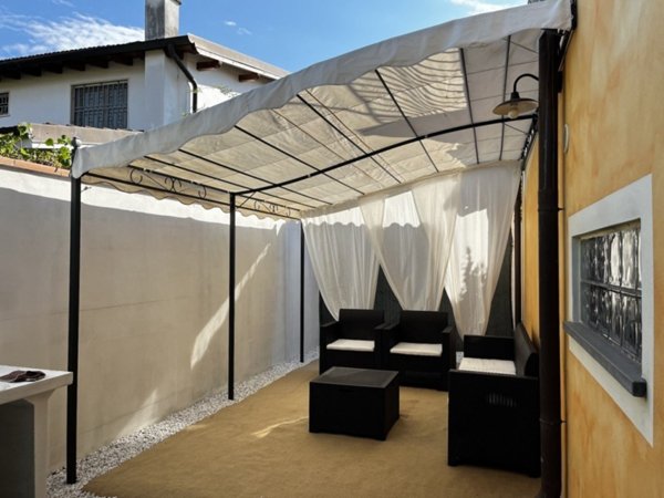 casa indipendente in affitto a Pietrasanta in zona Fiumetto