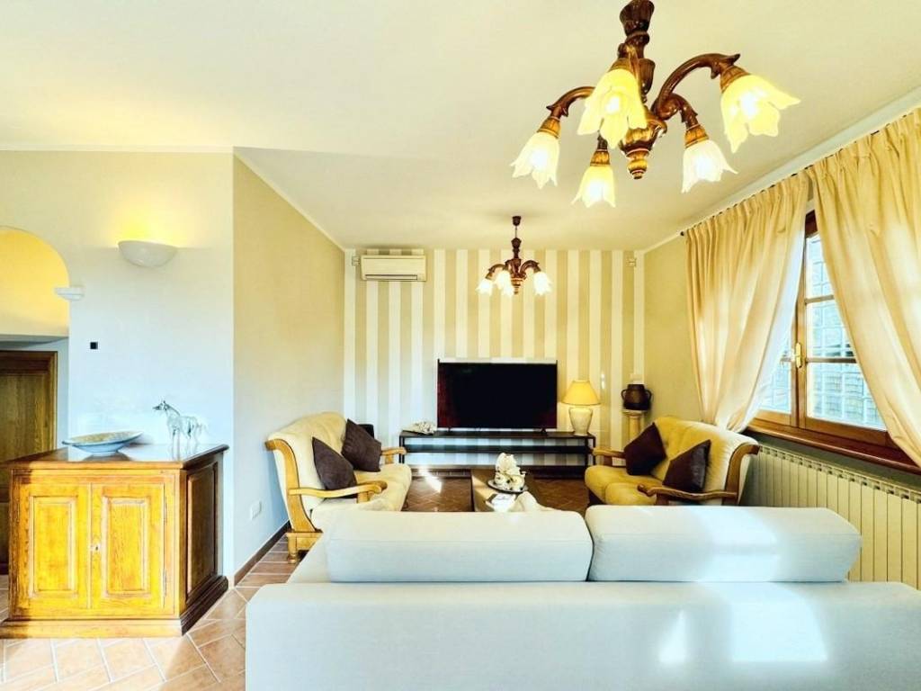 casa semindipendente in affitto a Pietrasanta