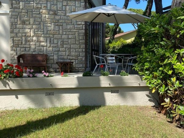 casa indipendente in affitto a Pietrasanta