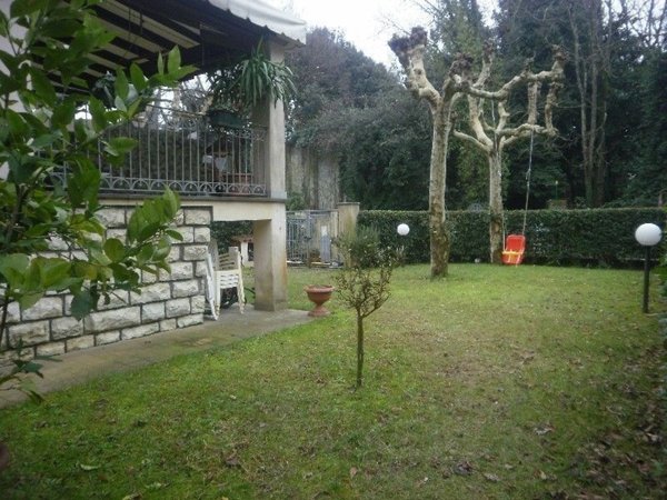 casa indipendente in affitto a Pietrasanta in zona Marina di Pietrasanta