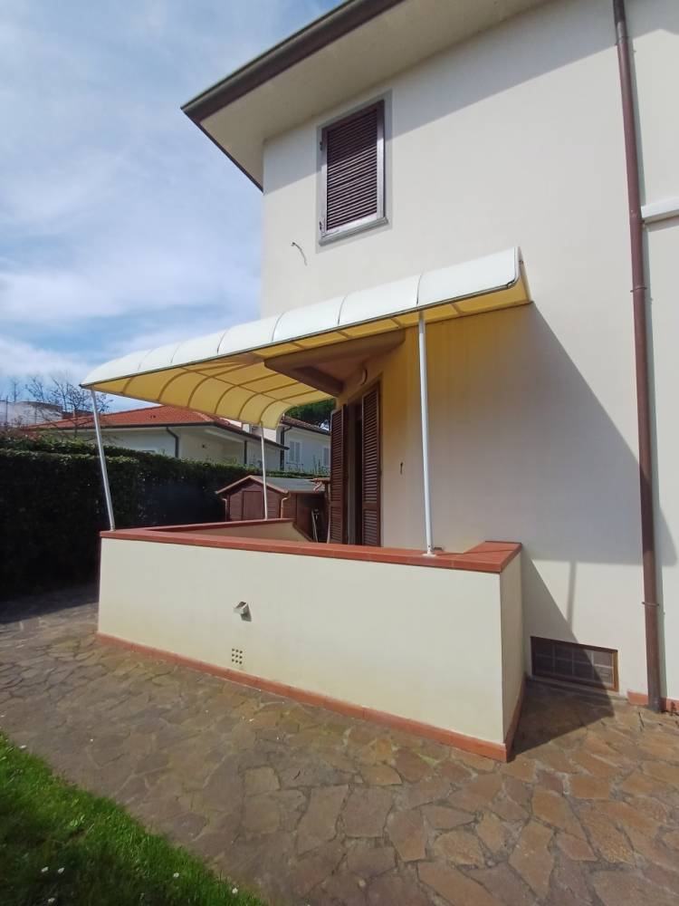 casa indipendente in affitto a Pietrasanta