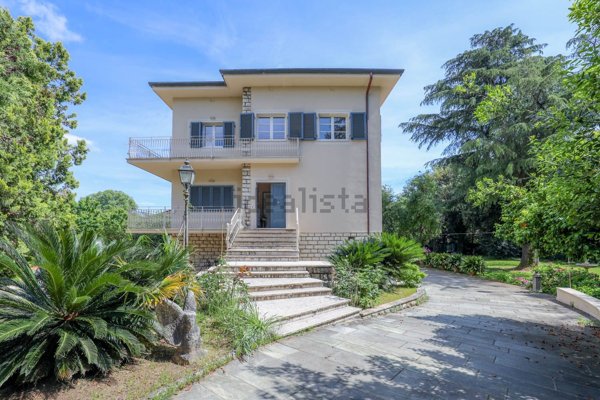 appartamento in affitto a Pietrasanta