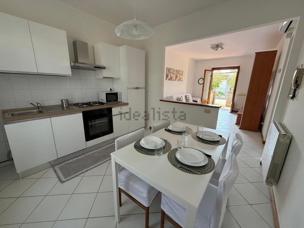 casa indipendente in affitto a Pietrasanta in zona Tonfano