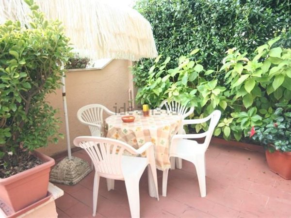 casa indipendente in affitto a Pietrasanta in zona Tonfano