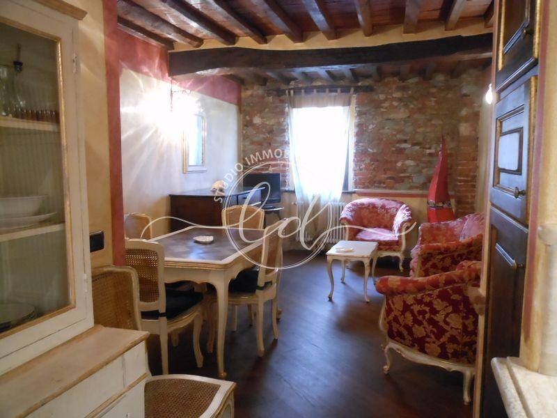 appartamento in affitto a Pietrasanta