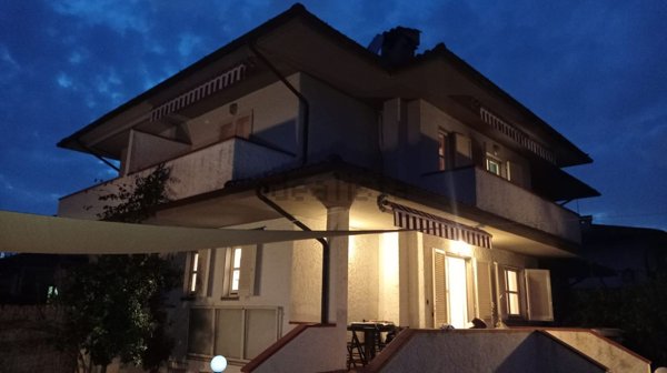 casa indipendente in affitto a Pietrasanta in zona Focette
