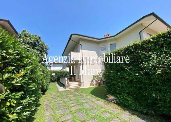 casa indipendente in affitto a Pietrasanta in zona Fiumetto