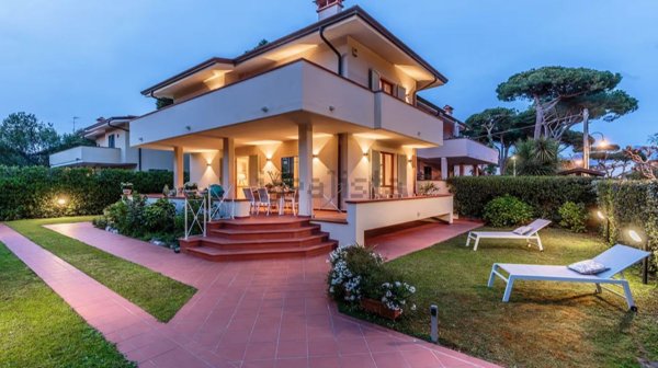 casa indipendente in affitto a Pietrasanta in zona Focette