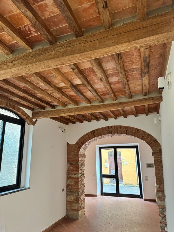 ufficio in affitto a Pietrasanta