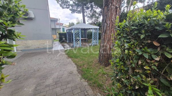 appartamento in affitto a Pietrasanta in zona Vignone