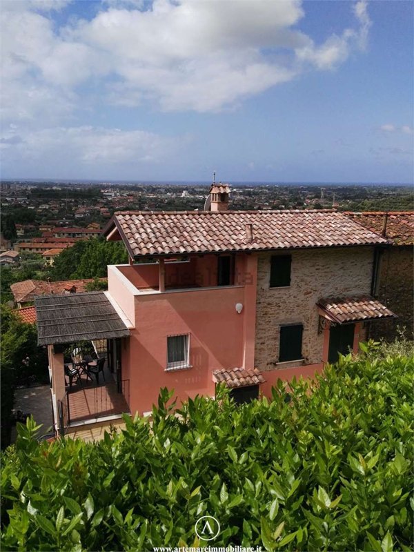 casa indipendente in affitto a Pietrasanta