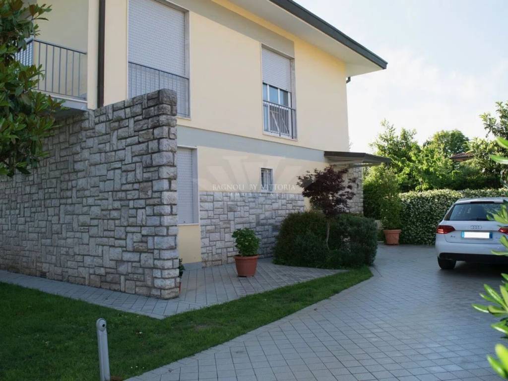 appartamento in affitto a Pietrasanta