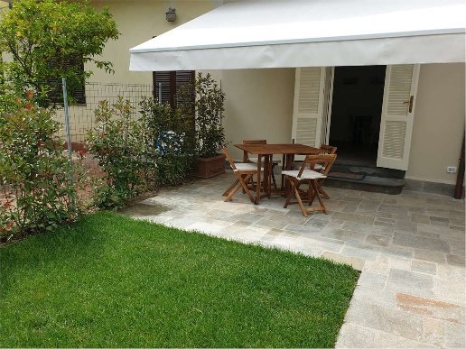 appartamento in affitto a Pietrasanta in zona Marina di Pietrasanta