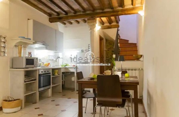 appartamento in affitto a Pietrasanta