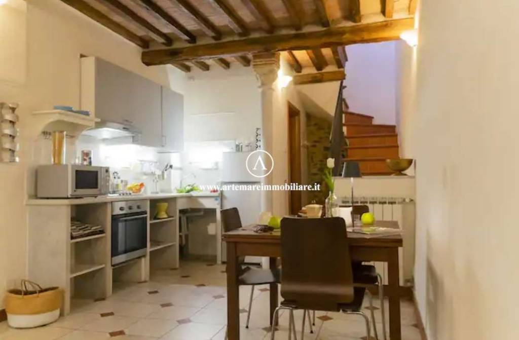 appartamento in affitto a Pietrasanta