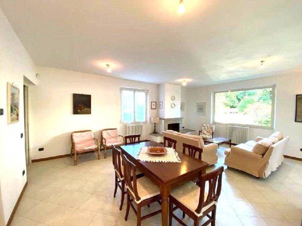 casa indipendente in affitto a Pietrasanta in zona Fiumetto