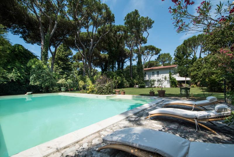 casa indipendente in affitto a Pietrasanta in zona Marina di Pietrasanta