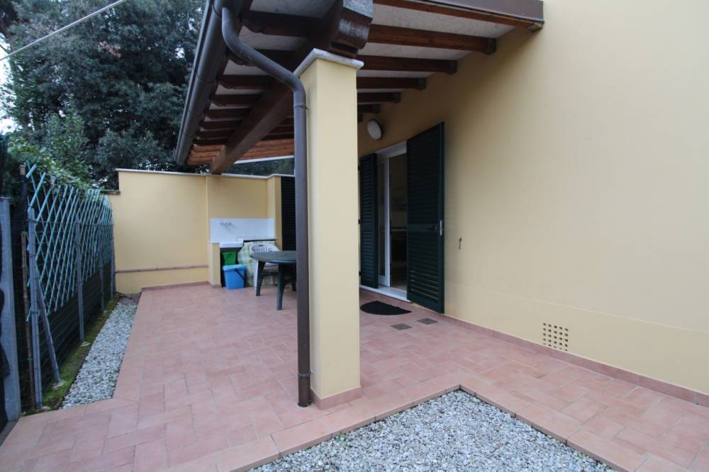 casa indipendente in affitto a Pietrasanta in zona Marina di Pietrasanta