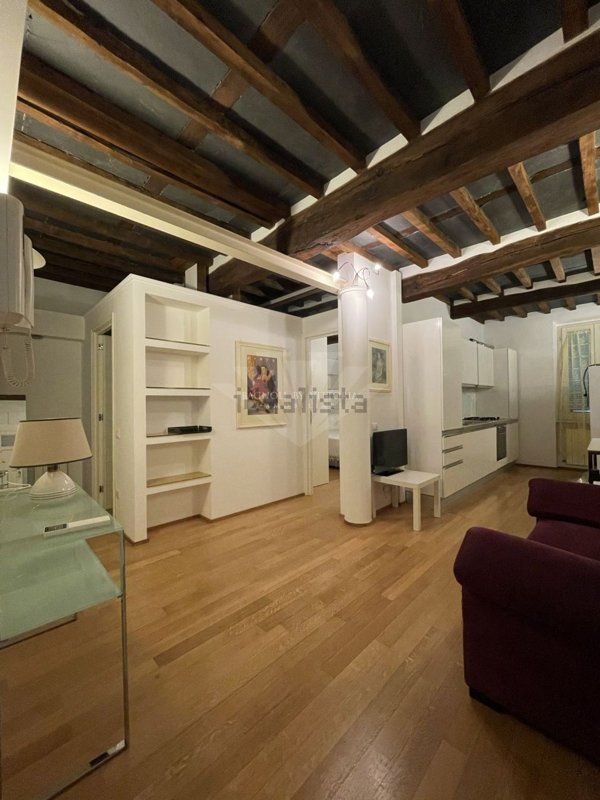 appartamento in affitto a Pietrasanta