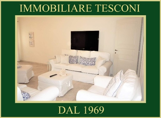 casa indipendente in affitto a Pietrasanta in zona Tonfano