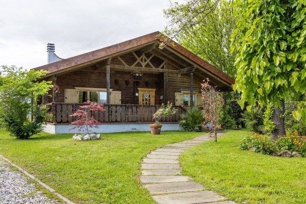 casa indipendente in affitto a Pietrasanta