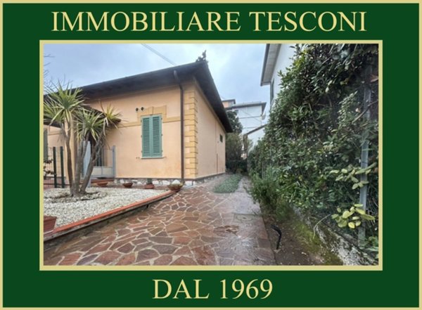 casa indipendente in affitto a Pietrasanta in zona Fiumetto