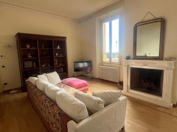 appartamento in affitto a Pietrasanta