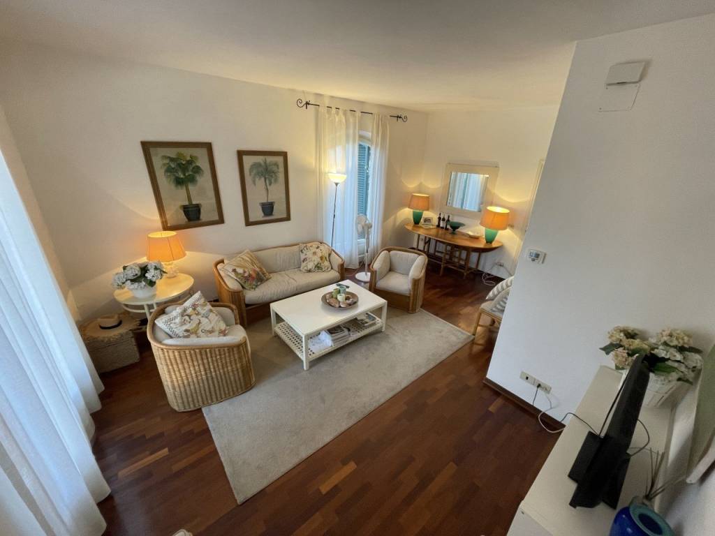 casa indipendente in affitto a Pietrasanta in zona Vignone