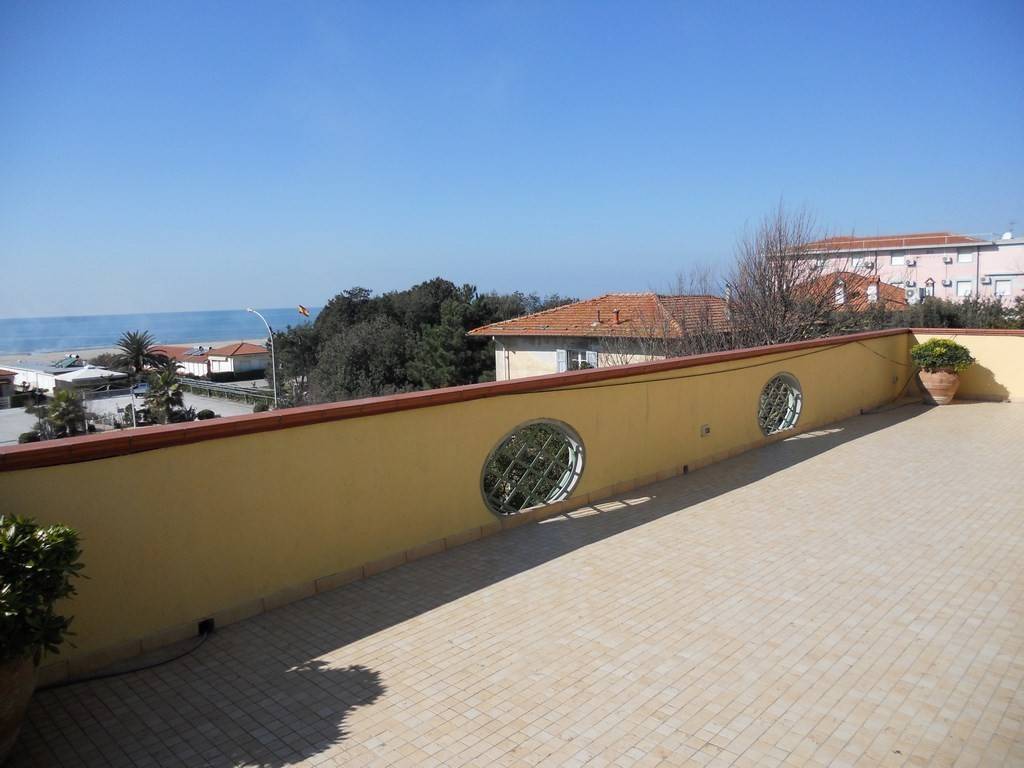 appartamento in affitto a Pietrasanta