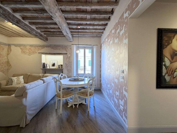 appartamento in affitto a Pietrasanta
