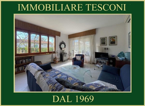 casa indipendente in affitto a Pietrasanta in zona Tonfano