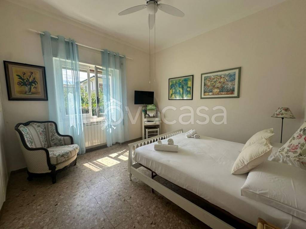 casa indipendente in affitto a Pietrasanta in zona Marina di Pietrasanta