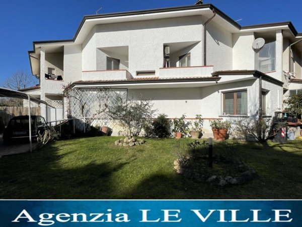 casa indipendente in affitto a Pietrasanta in zona Fiumetto