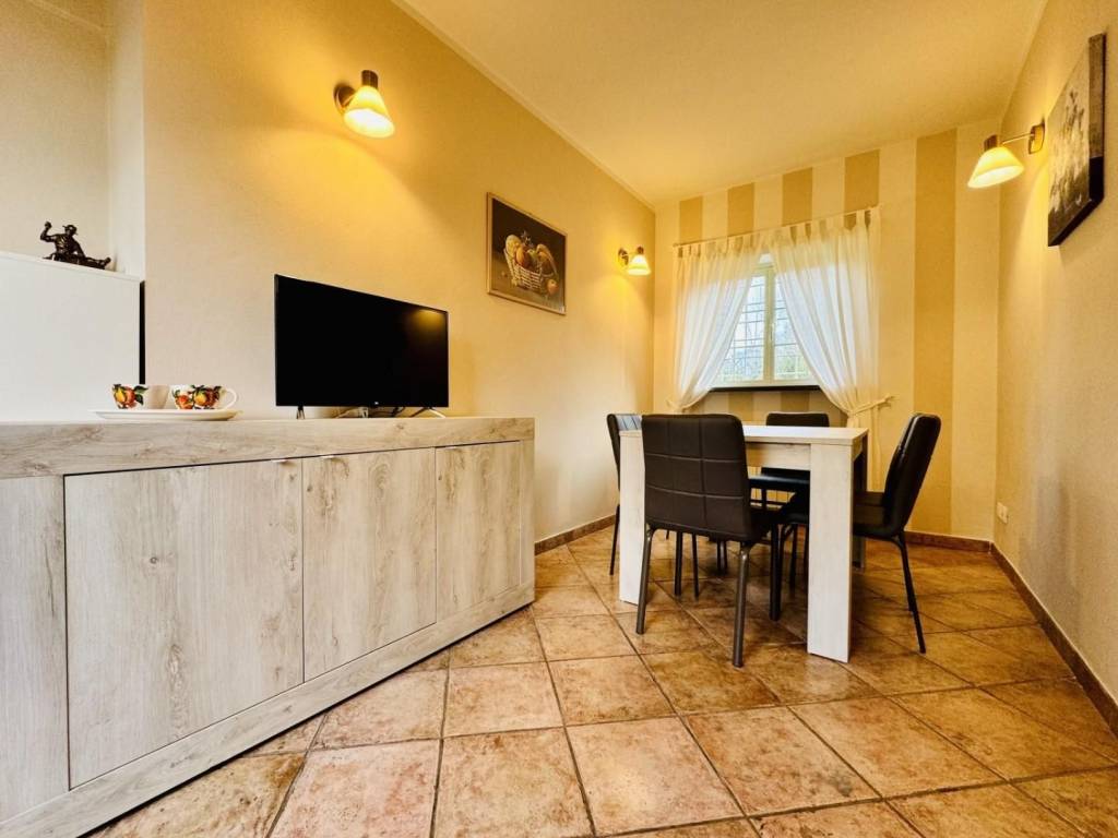 casa indipendente in affitto a Pietrasanta in zona Marina di Pietrasanta