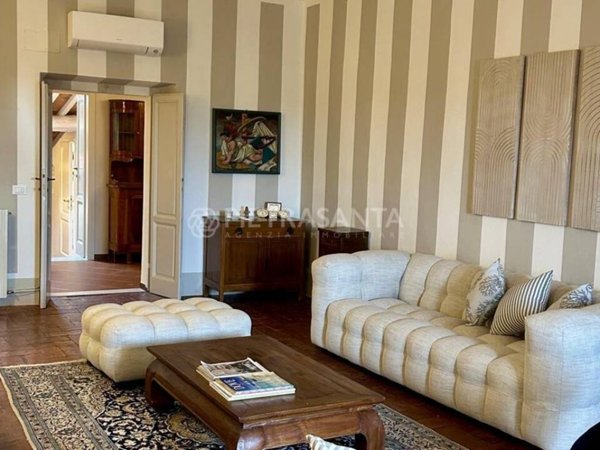 appartamento in affitto a Pietrasanta