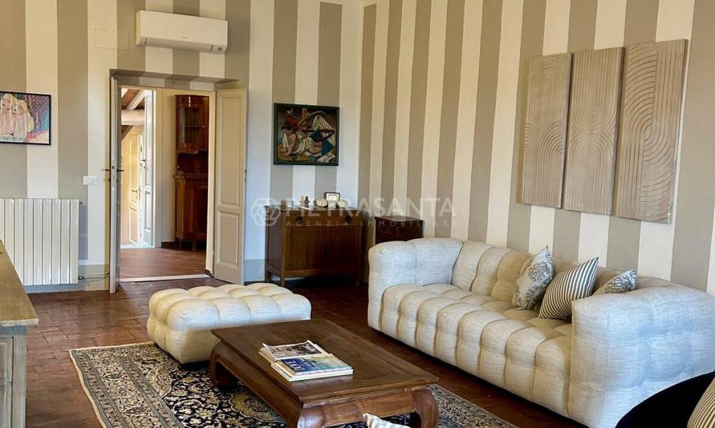 appartamento in affitto a Pietrasanta