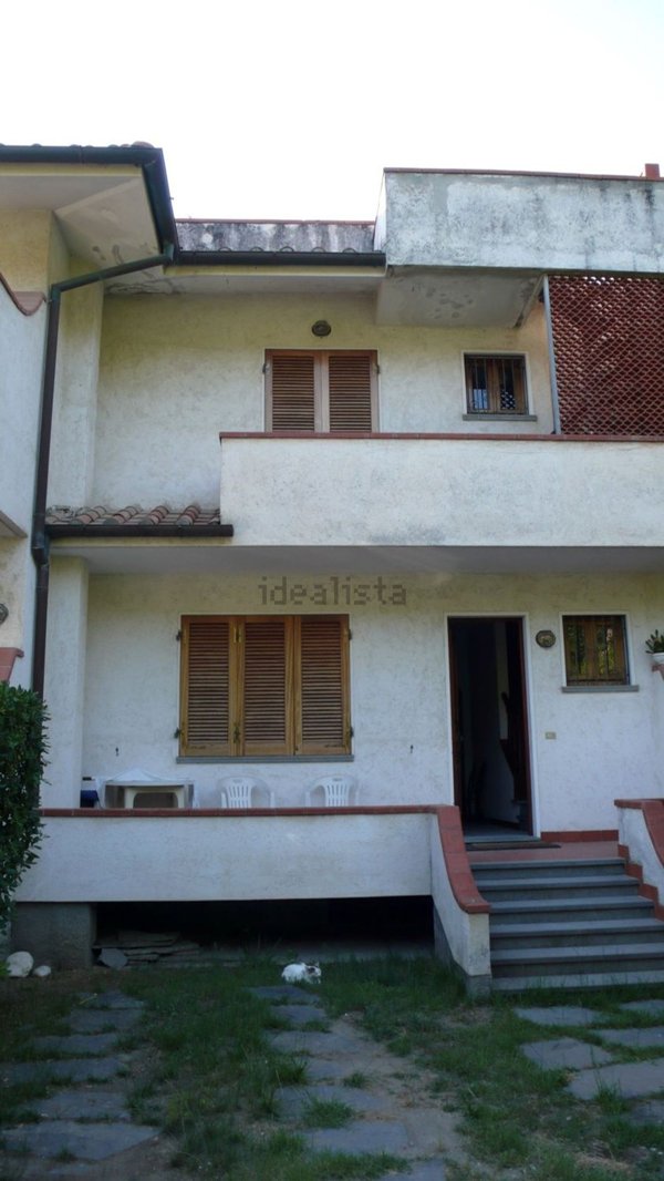 casa indipendente in affitto a Pietrasanta in zona Fiumetto