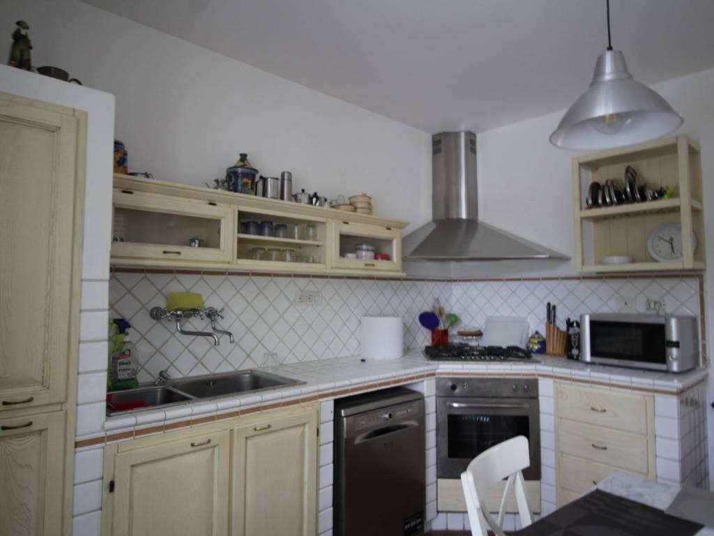 appartamento in affitto a Pietrasanta in zona Tonfano